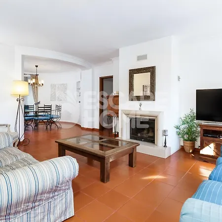 Вилла Quinta Do Vale Formoso Армасан-де-Пера