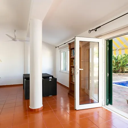 Вилла Quinta Do Vale Formoso Армасан-де-Пера